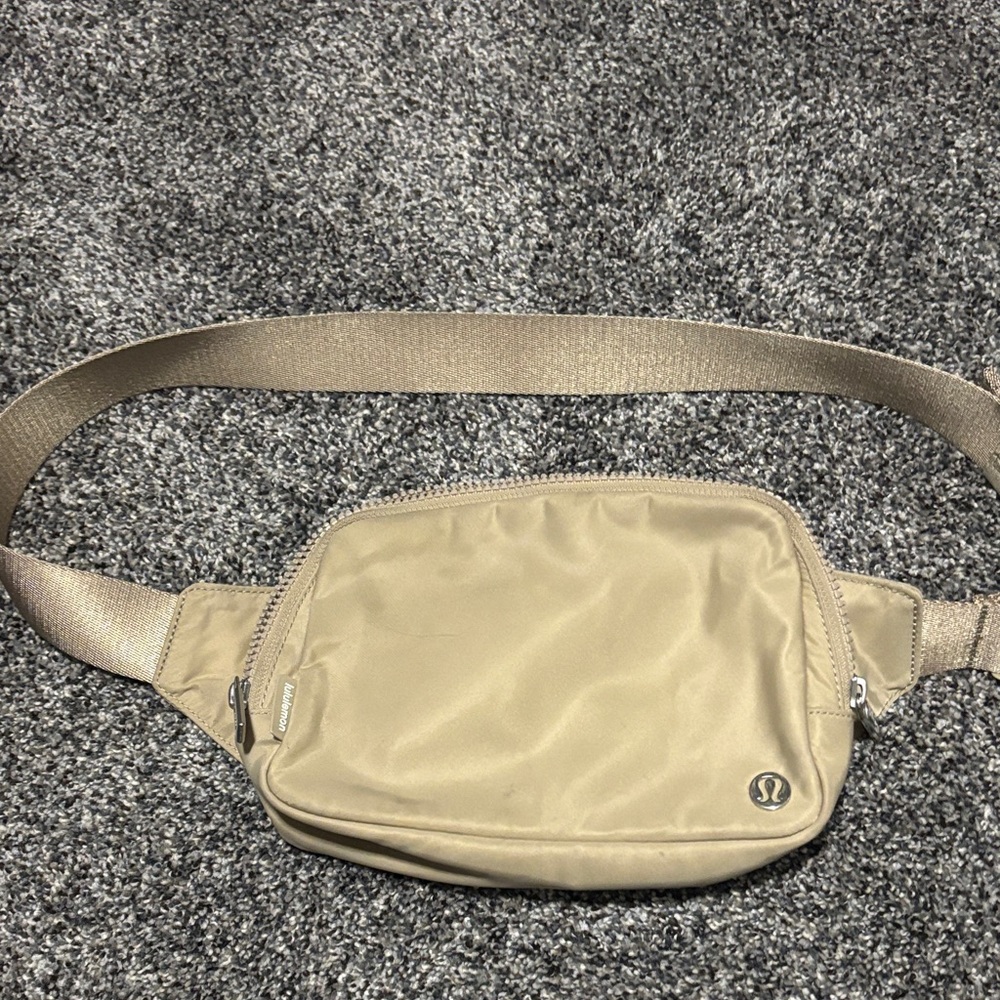 lululemon athletica Beige Belt Bag